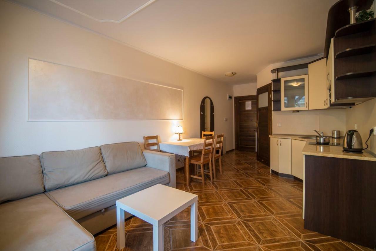 Pionow Rodzinne Apartamenty Urocza 10 Krynica Morska Exterior photo